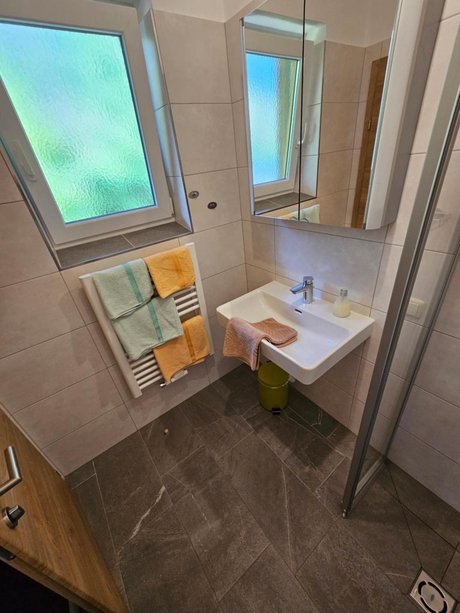 Pension Appartement Ambrosi هيليغنبلت المظهر الخارجي الصورة
